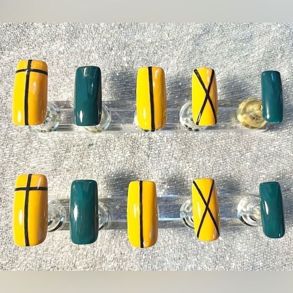 Line Art hand designed pressons - Picture 1 of 10